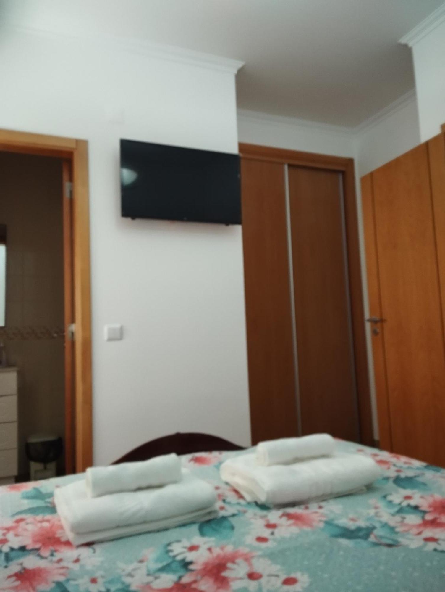 Julia House Holidays Nazare